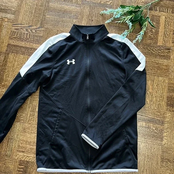 UNDER ARMOUR Jacket - Picture 1 of 4
